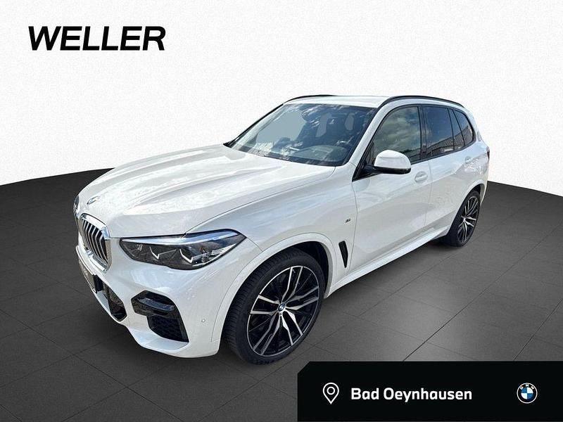 Alpinweiss iii (weiß) Gebraucht 2022 BMW X5 M Sport SUV | 56.750 € - Bild 1/4