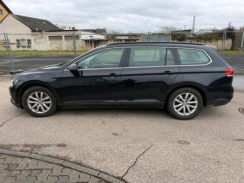 Gebraucht VW Passat 150 PS (110 kW) 2016 Schwarz Kombi