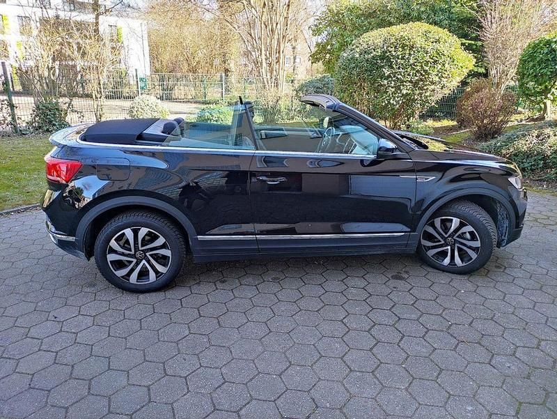 Gebraucht VW T-Roc Cabriolet Active 110 PS (80 kW) 2021 Schwarz Cabrio