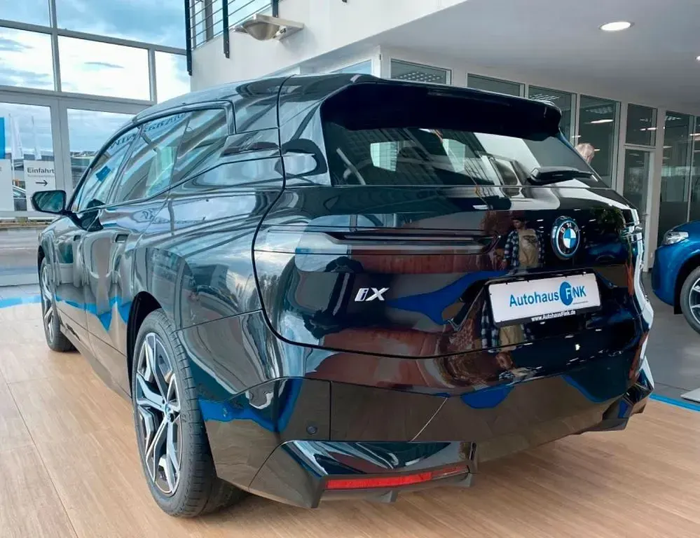 Gebraucht BMW iX Sport Line 239 kW (326 PS) 2022 Schwarz SUV