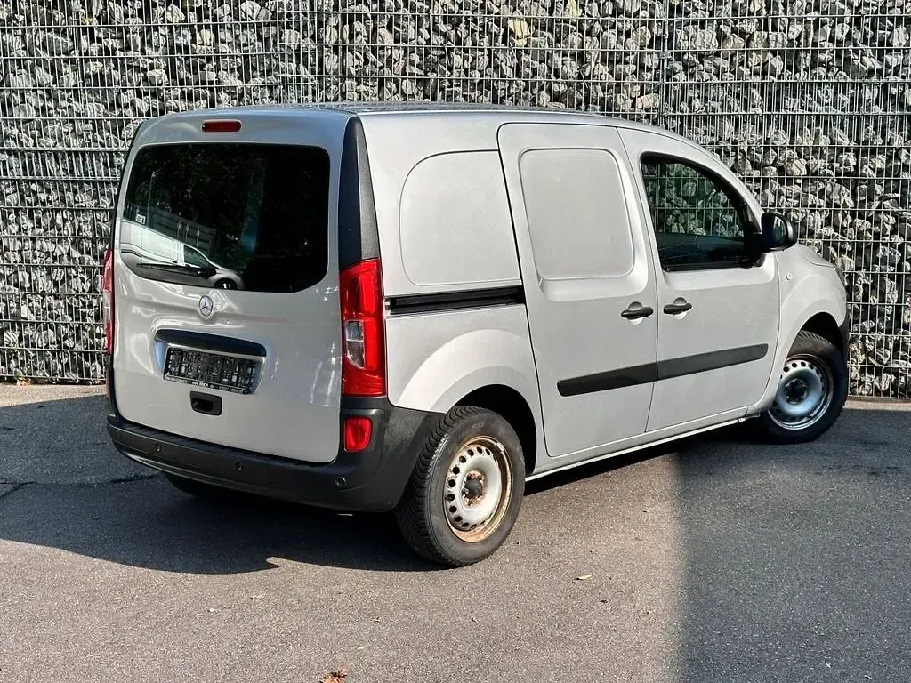 Gebraucht Mercedes Citan 111 110 PS (80 kW) 2018 Silber Van / Kleinbus