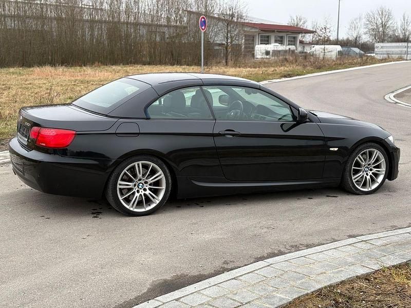 Gebraucht BMW 330 Cabriolet M Sport 272 PS (200 kW) 2011 Schwarz Cabrio