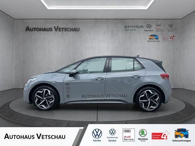 Grau Gebraucht 2021 VW ID.3 Pure Kleinwagen | 19.990 € (Etwas zu teuer) - Bild 1/4