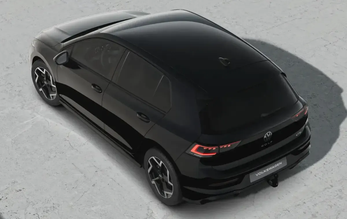 Neu VW Golf VIII R-line 150 PS (110 kW) 2026 Schwarz Limousine