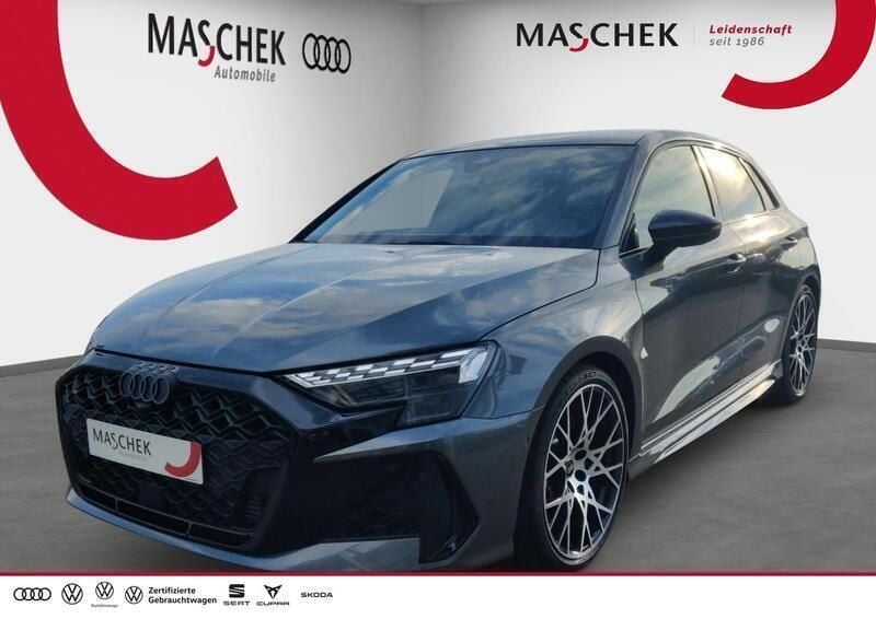 Daytonagrau perleffekt Neu 2025 Audi RS3 Sportback Premium Kleinwagen | 66.888 € (Superpreis) - Bild 1/4