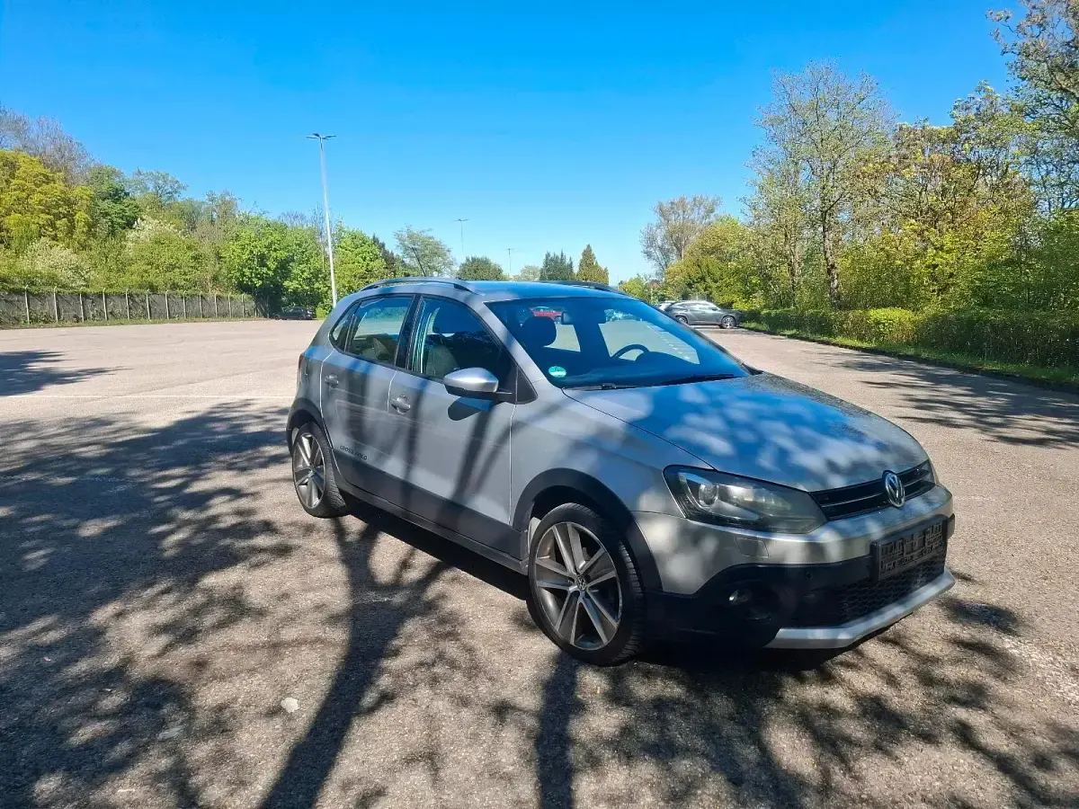 Gebraucht VW Polo Cross 90 PS (66 kW) 2013 Silber Kleinwagen