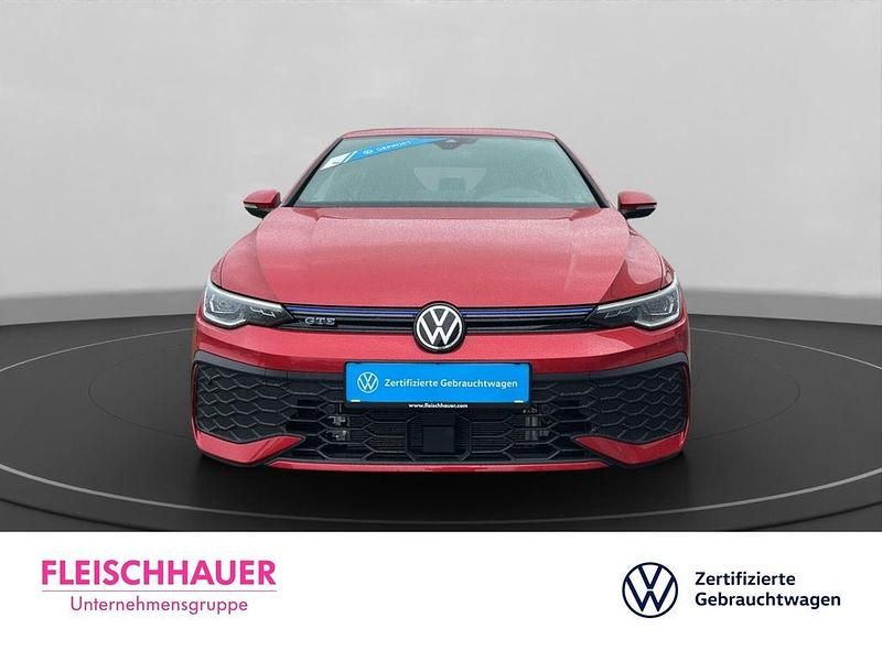 Gebraucht VW Golf VIII Style 272 PS (200 kW) 2025 Rot Limousine