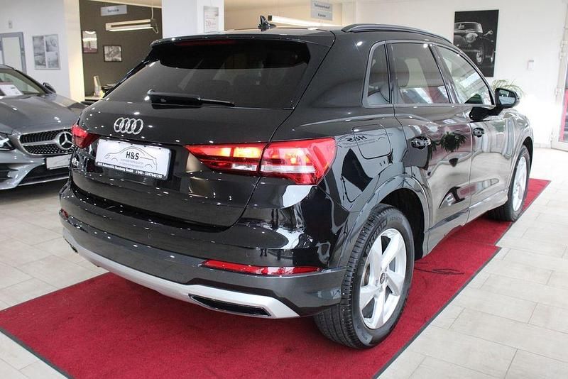 Gebraucht Audi Q3 Advanced 150 PS (110 kW) 2023 Mythosschwarz SUV