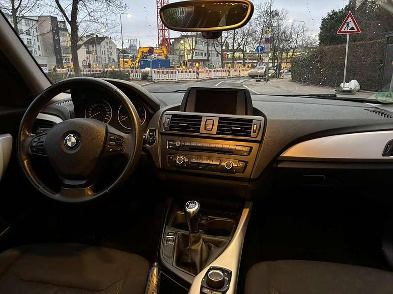 Gebraucht BMW 118 143 PS (105 kW) 2014 Schwarz Kleinwagen