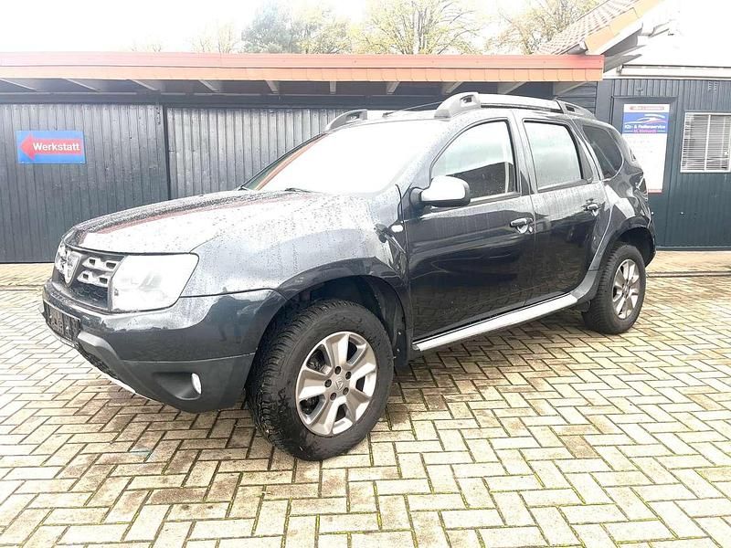 Grau Gebraucht 2016 Dacia Duster Prestige SUV | 8.250 € (Fairer Preis) - Bild 1/4
