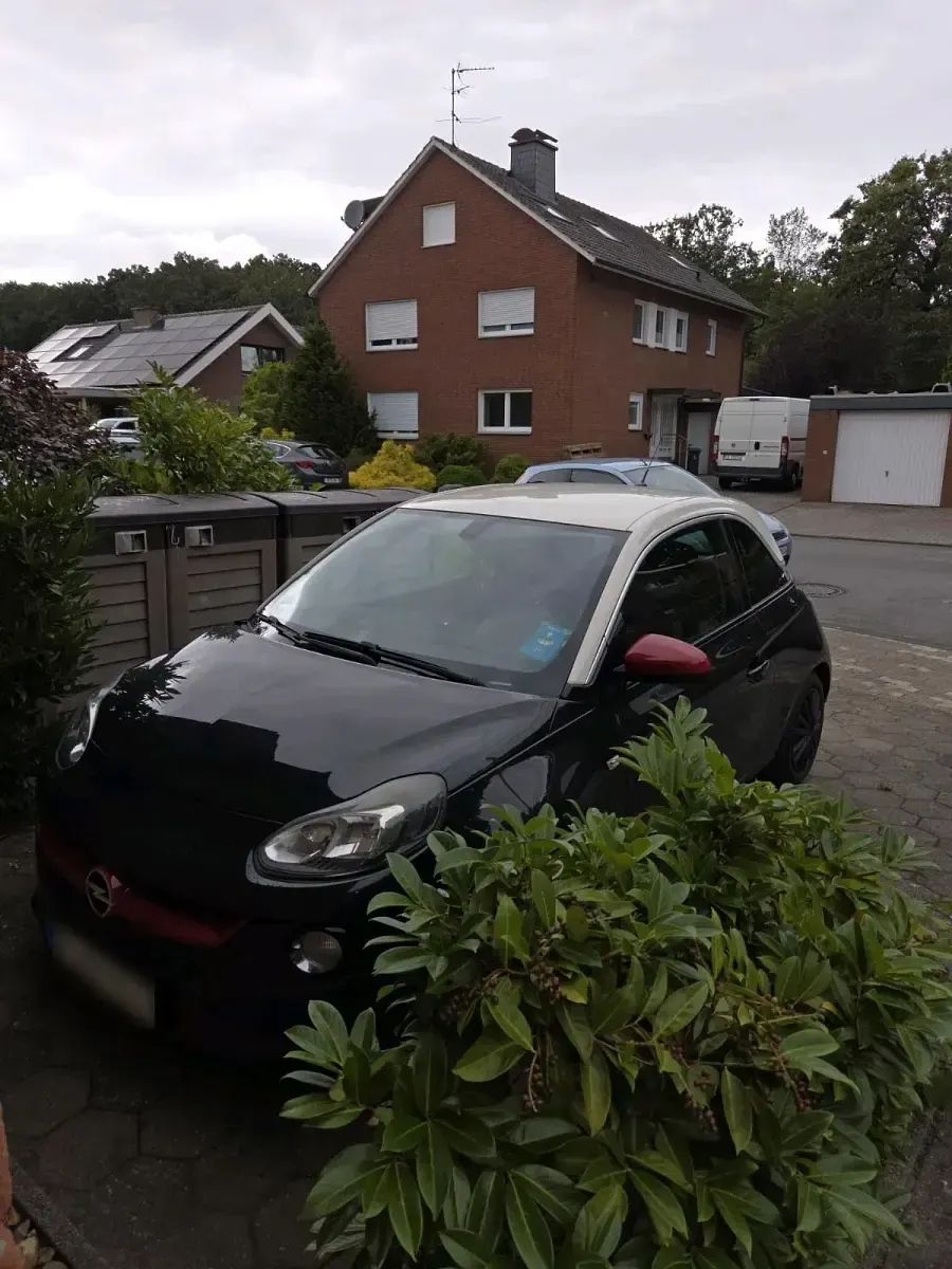 Gebraucht Opel Adam Edition 101 PS (74 kW) 2013 Schwarz Kleinwagen