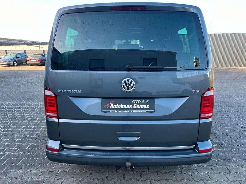 Gebraucht VW Transporter Highline 204 PS (150 kW) 2016 Indiumgrau metallic Van