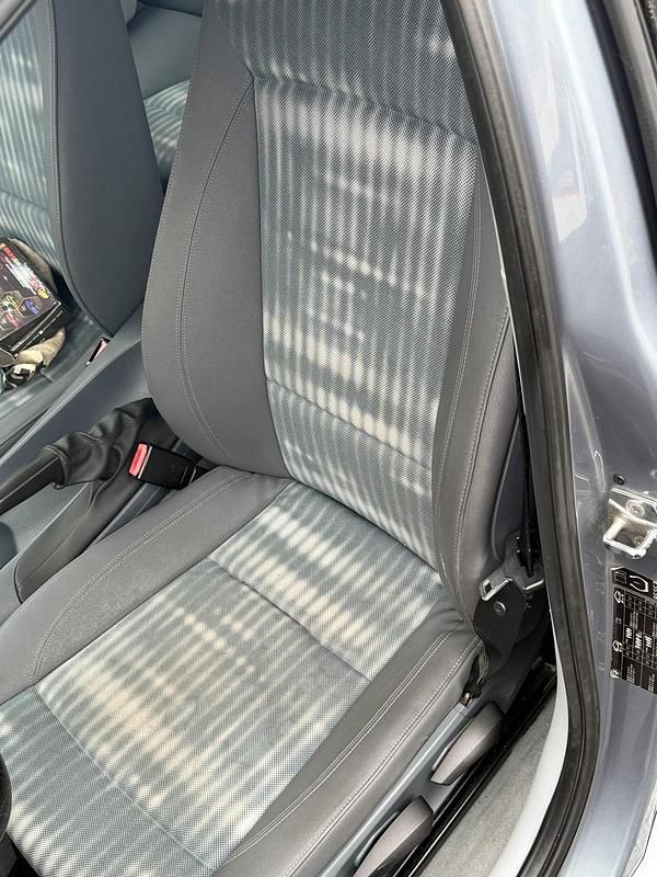 Gebraucht BMW 118 130 PS (95 kW) 2004 Silber Kleinwagen