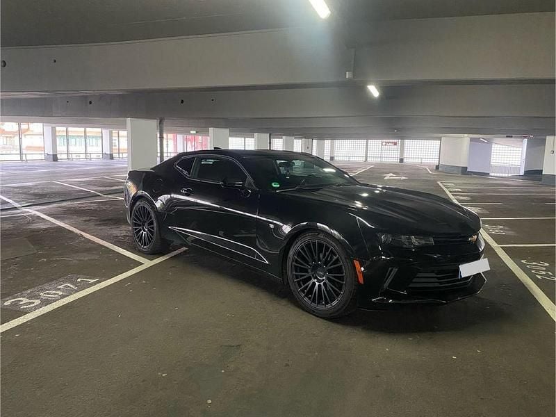 Schwarz Gebraucht 2016 Chevrolet Camaro Coupé | 19.900 € (Etwas zu teuer) - Bild 1/4