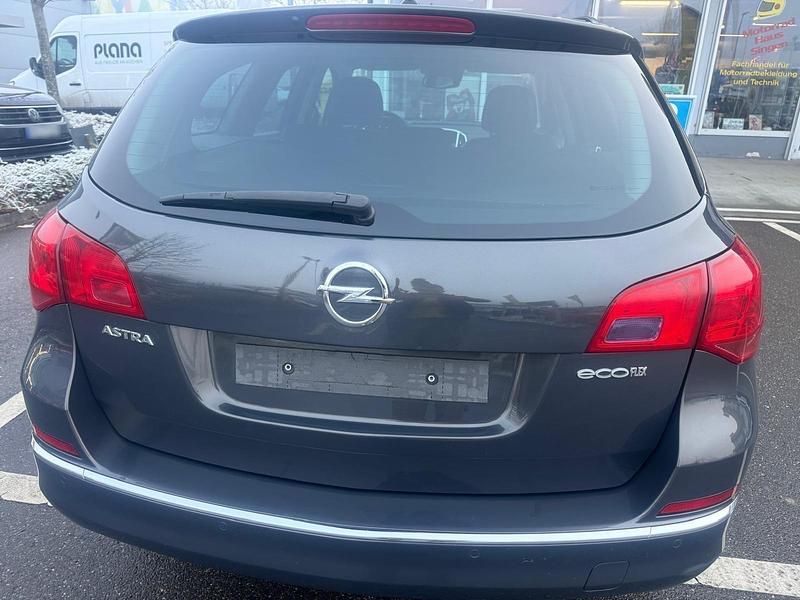 Gebraucht Opel Astra 136 PS (100 kW) 2015 Grau Kombi