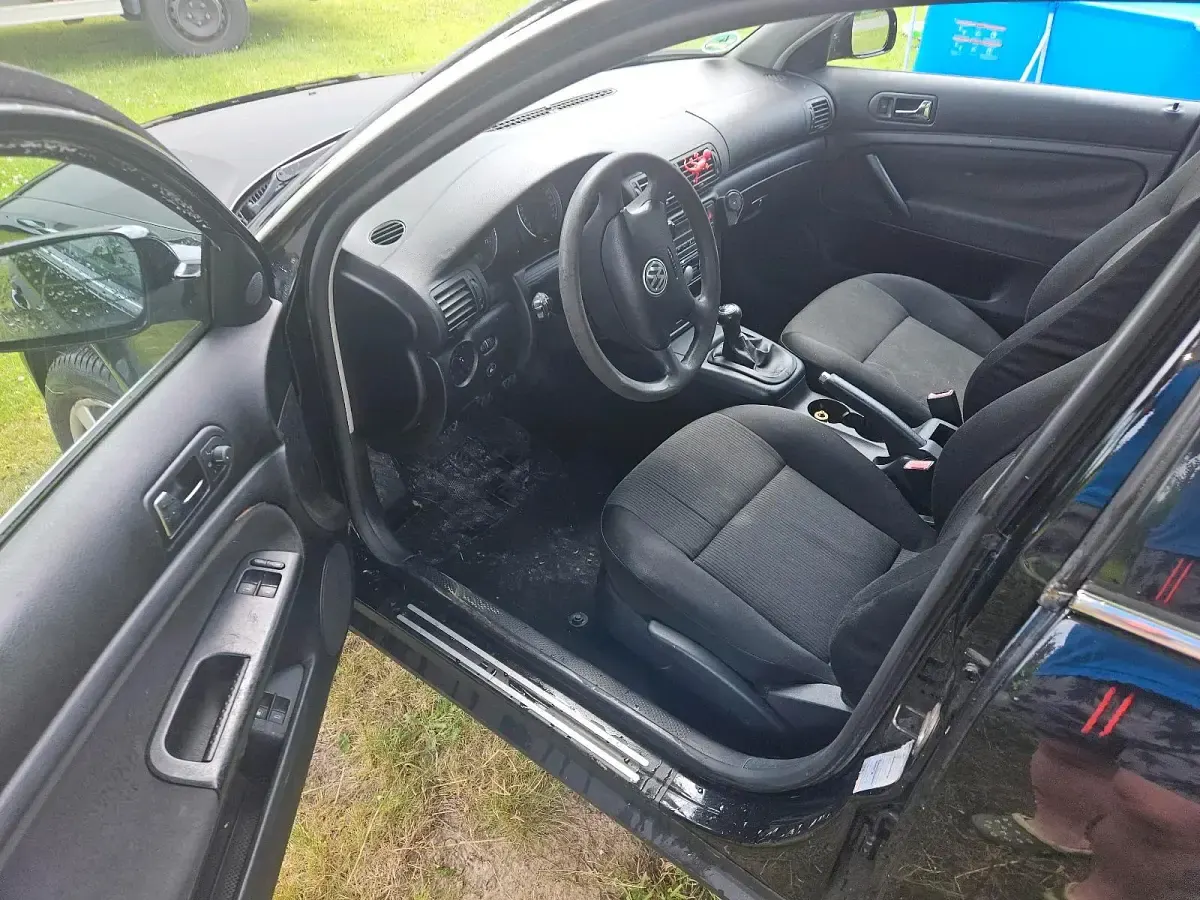 Gebraucht VW Passat 110 PS (80 kW) 2003 Schwarz Kombi