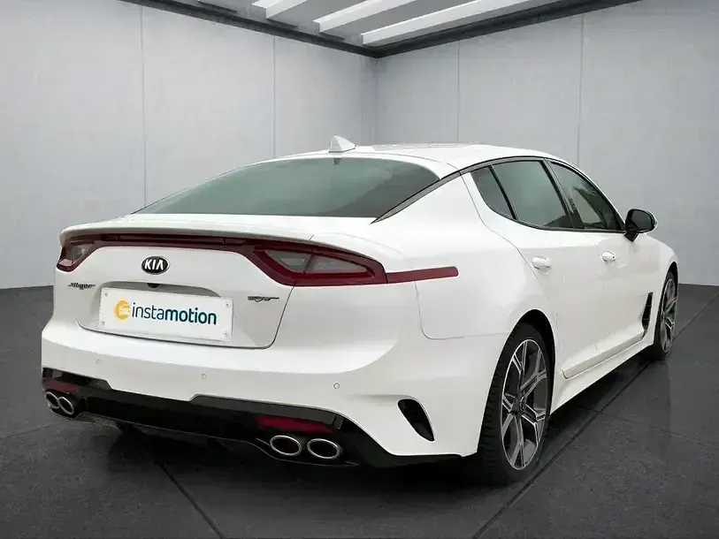 Gebraucht Kia Stinger 370 PS (272 kW) 2021 Weiß Kleinwagen