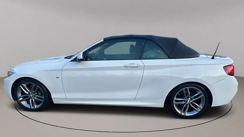 Gebraucht BMW 218 M Sport 150 PS (110 kW) 2015 Weiß Cabrio