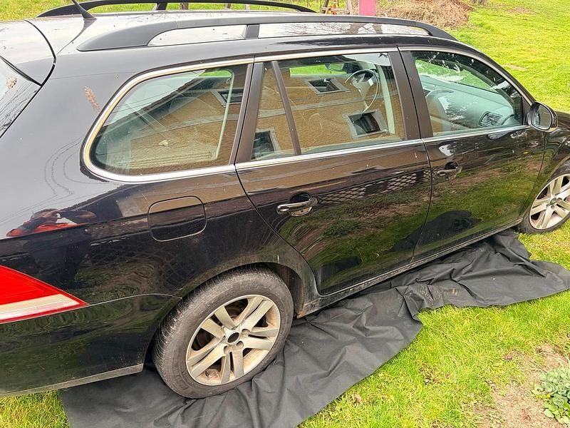 Gebraucht VW Golf V 122 PS (89 kW) 2009 Schwarz Kombi