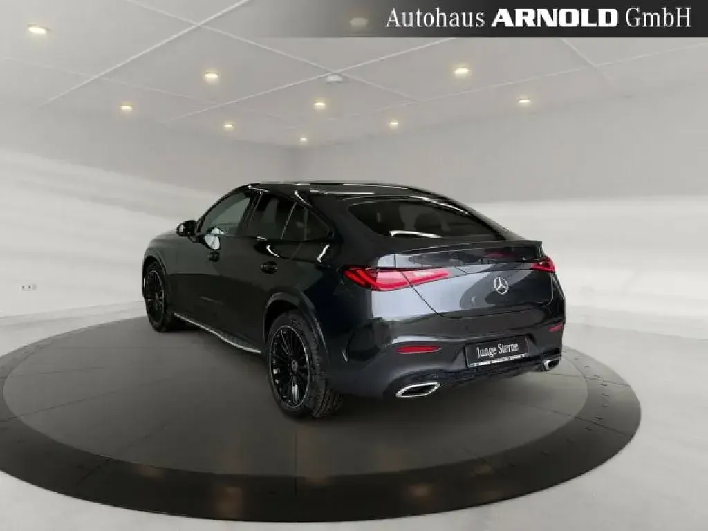 Gebraucht Mercedes GLC300 258 PS (189 kW) 2025 Graphitgrau (metallic) Coupé