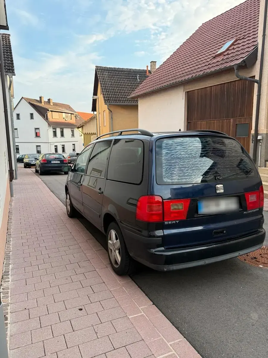 Gebraucht Seat Alhambra 131 PS (96 kW) 2004 Schwarz Van / Kleinbus
