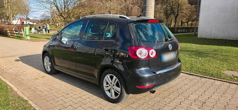 Gebraucht VW Golf Plus Cross Style 105 PS (77 kW) 2011 Schwarz Van / Kleinbus