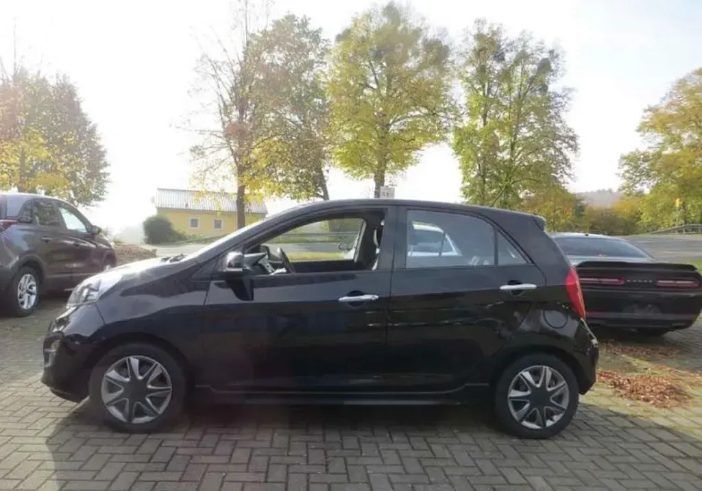 Gebraucht Kia Picanto Spirit 86 PS (63 kW) 2012 Schwarz Kleinwagen