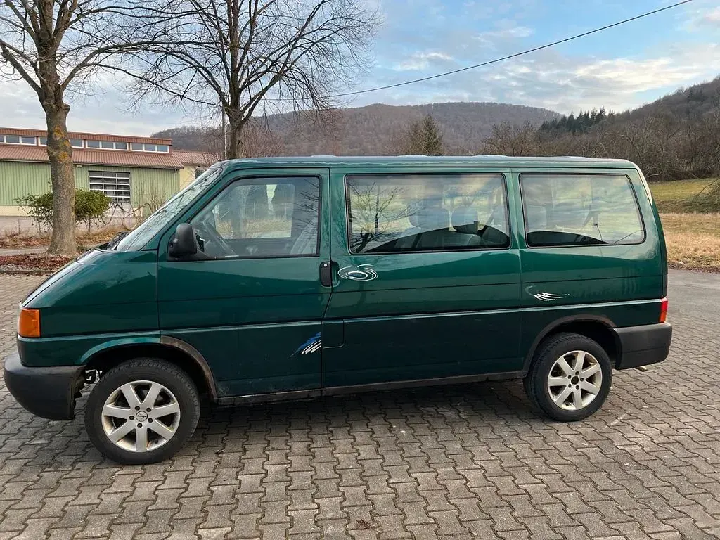 Gebraucht VW Caravelle 102 PS (75 kW) 1996 Grün Van