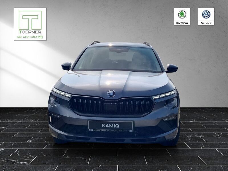Grau Neu 2025 Skoda Kamiq Tour SUV | 30.990 € (Etwas zu teuer) - Bild 1/4