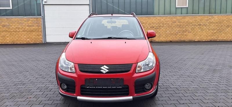 Rot Gebraucht 2009 Suzuki SX4 SUV | 2.800 € (Guter Preis) - Bild 1/4