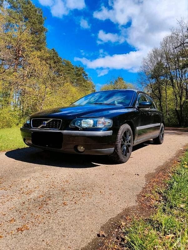Second-hand Volvo S60 170 CP (125 kW) 2004 Negru Berlinǎ
