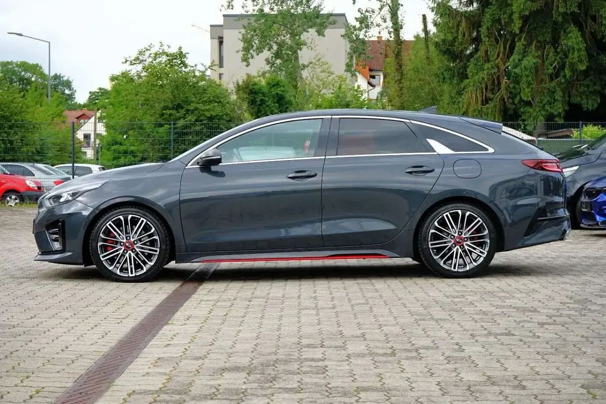 Gebraucht Kia ProCeed GT 204 PS (150 kW) 2019 Dark penta Kombi