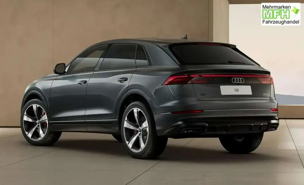 Neu Audi Q8 S-Line 286 PS (210 kW) 2026 Daytonagrau perleffekt SUV