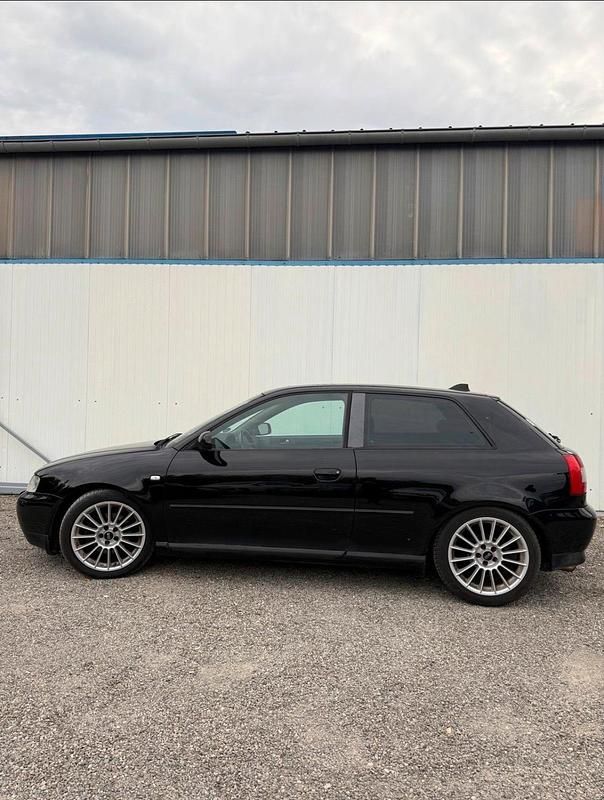 Brugt Audi A3 Comfort 150 HK (110 kW) 2002 Sort Hatchback
