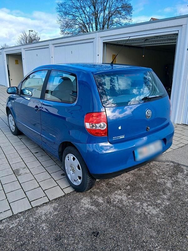 Gebraucht VW Fox 54 PS (39 kW) 2009 Blau Kleinwagen