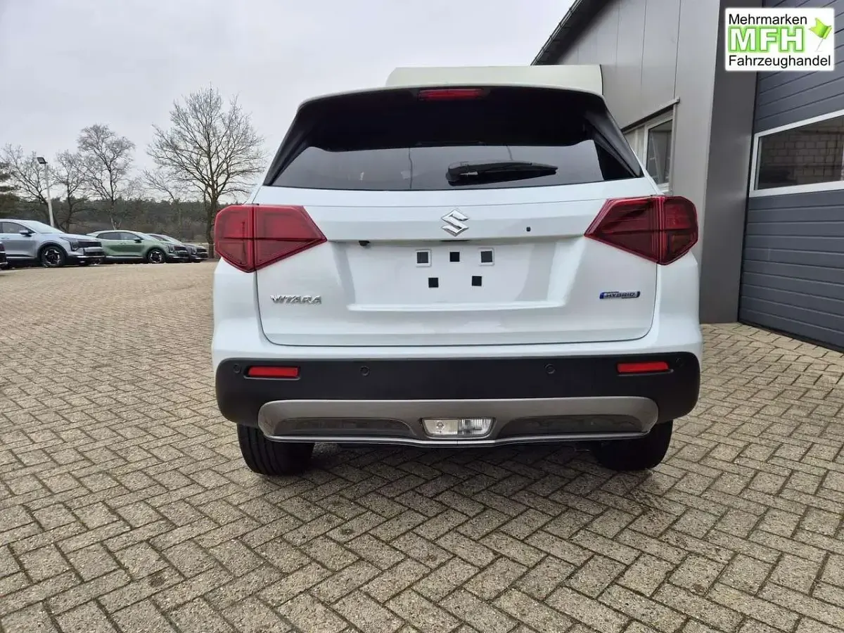 Neu Suzuki Vitara Comfort 110 PS (80 kW) 2026 Cool white pearl metallic SUV