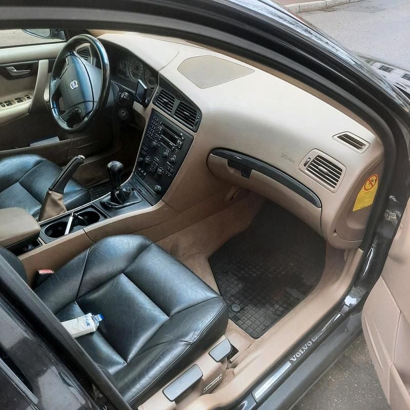 Gebraucht Volvo V70 143 PS (105 kW) 2004 Schwarz Kombi