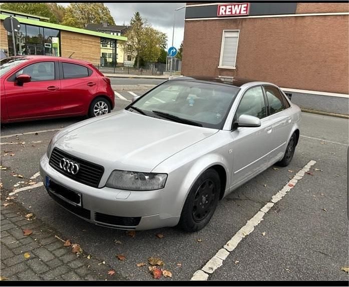Silber Gebraucht 2005 Audi A4 Limousine | 2.500 € (Fairer Preis) - Bild 1/3