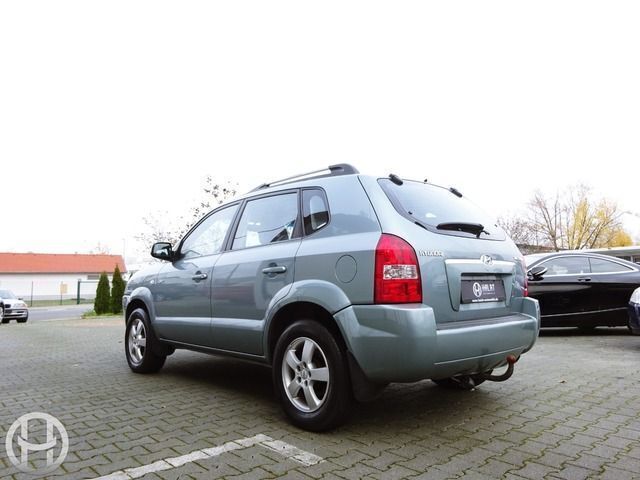 Gebraucht Hyundai Tucson GLS 141 PS (103 kW) 2005 Silber metallic SUV