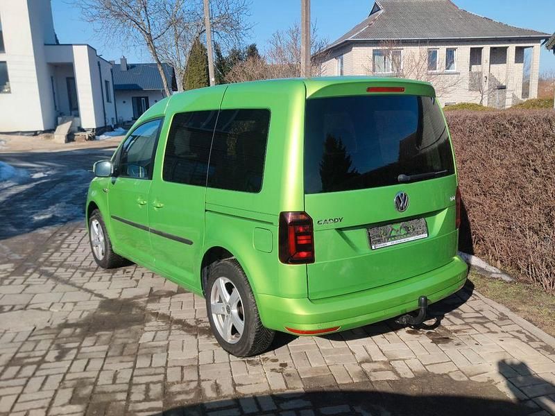 Gebraucht VW Caddy 102 PS (75 kW) 2017 Grün Van / Kleinbus