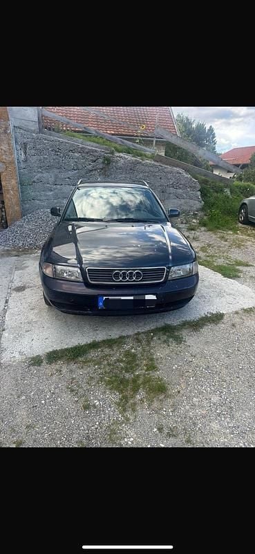 Schwarz Gebraucht 1998 Audi A4 S-Line Kombi | 1.900 € (Superpreis) - Bild 1/4