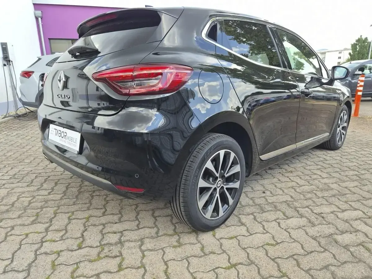 Gebraucht Renault Clio Techno 91 PS (66 kW) 2023 Perlaneraschwarz metallic Kleinwagen