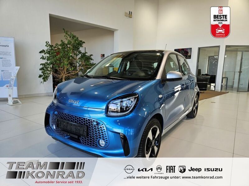 Blau Gebraucht 2021 Smart ForFour Electric Drive Limousine | 11.790 € (Fairer Preis) - Bild 1/4