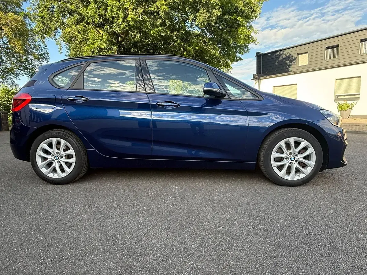 Gebraucht BMW 225 Active Tourer Advantage 136 PS (100 kW) 2019 Blau Van / Kleinbus