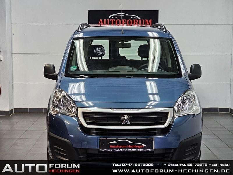 Gebraucht Peugeot Partner Tepee Active 98 PS (72 kW) 2018 Blau Van / Kleinbus