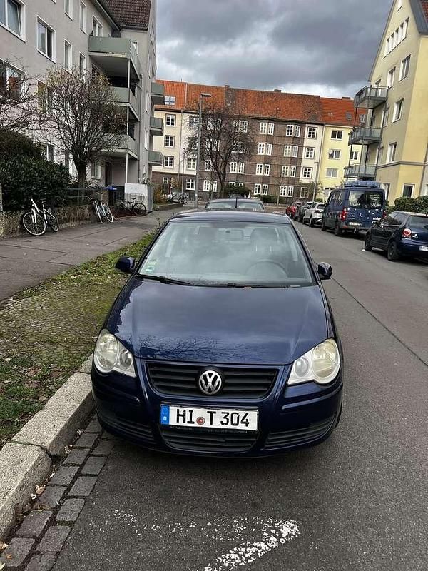 Blau Gebraucht 2008 VW Polo Trendline Kleinwagen | 700 € (Guter Preis) - Bild 1/4