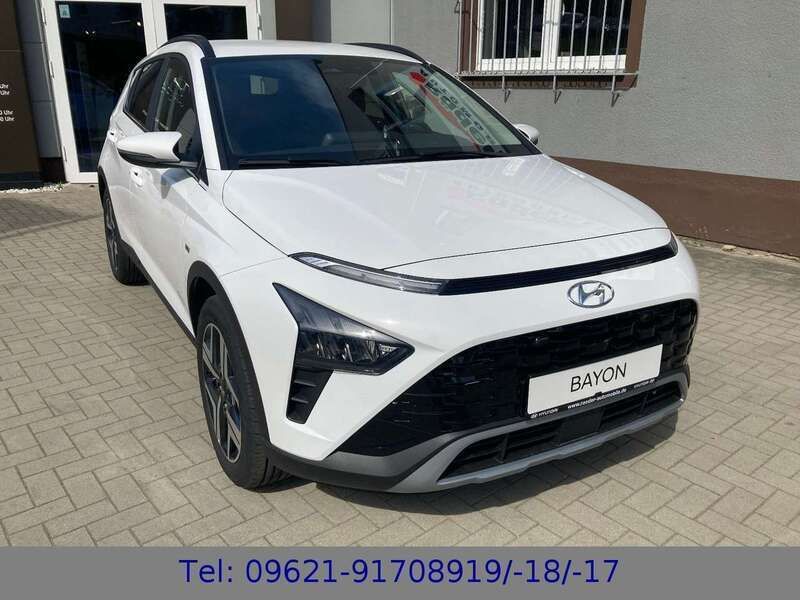 Atlas white Gebraucht 2024 Hyundai Bayon Prime SUV | 22.950 € (Fairer Preis) - Bild 1/4