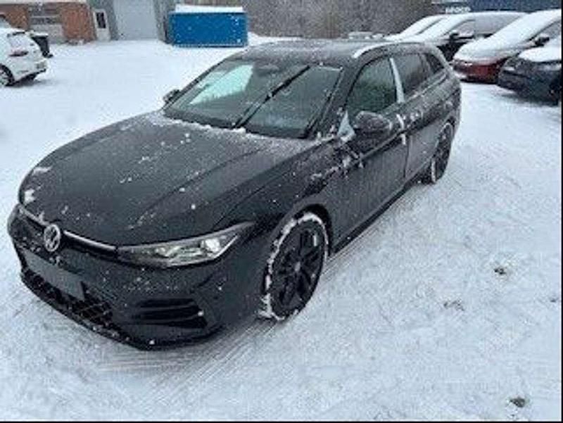 Diabase grey / grenadilla blac Neu 2026 VW Passat R-line Kombi | 45.995 € (Superpreis) - Bild 1/4
