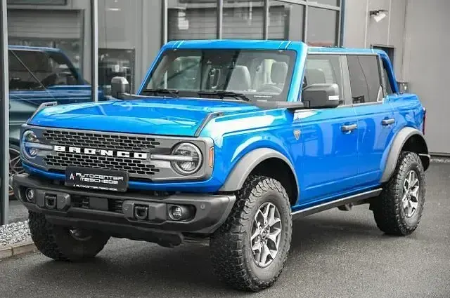 Używany Ford Bronco 335 KM (246 kW) 2024 Niebieski SUV