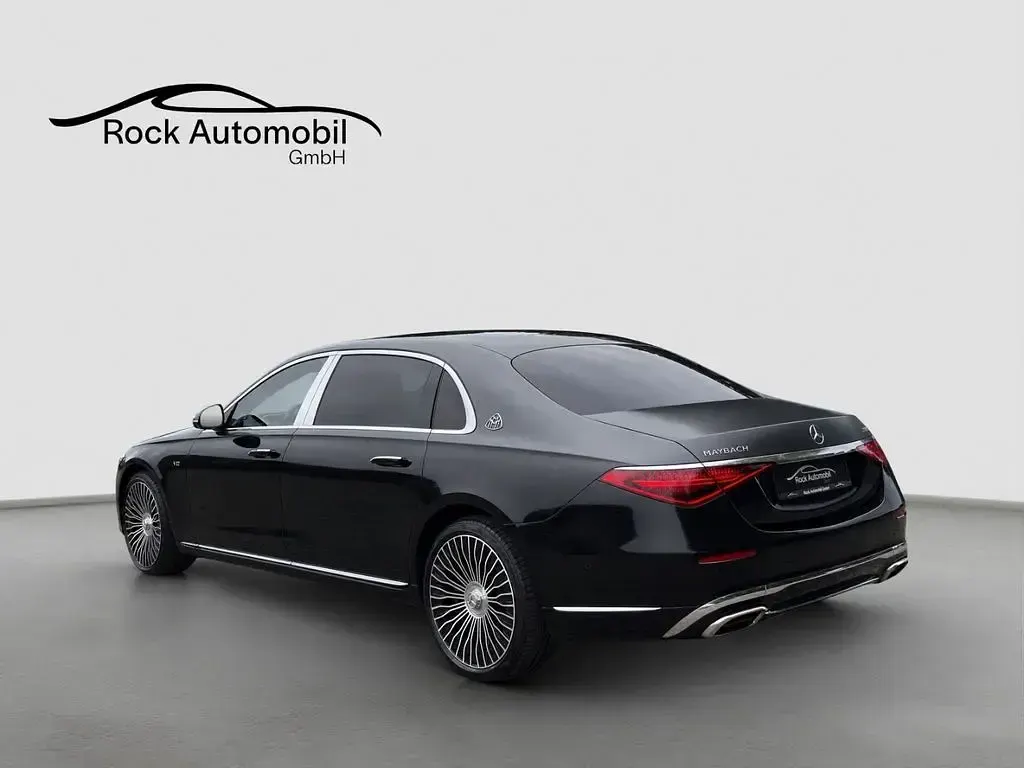 Gebraucht Mercedes S680 Maybach 612 PS (450 kW) 2023 Obsidianschwarz+selenitgrau Limousine